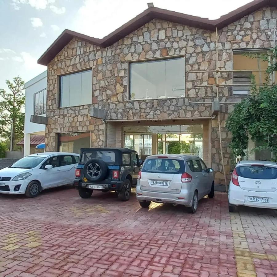 Las Cabanas Resort 푸쉬카르 외부 사진